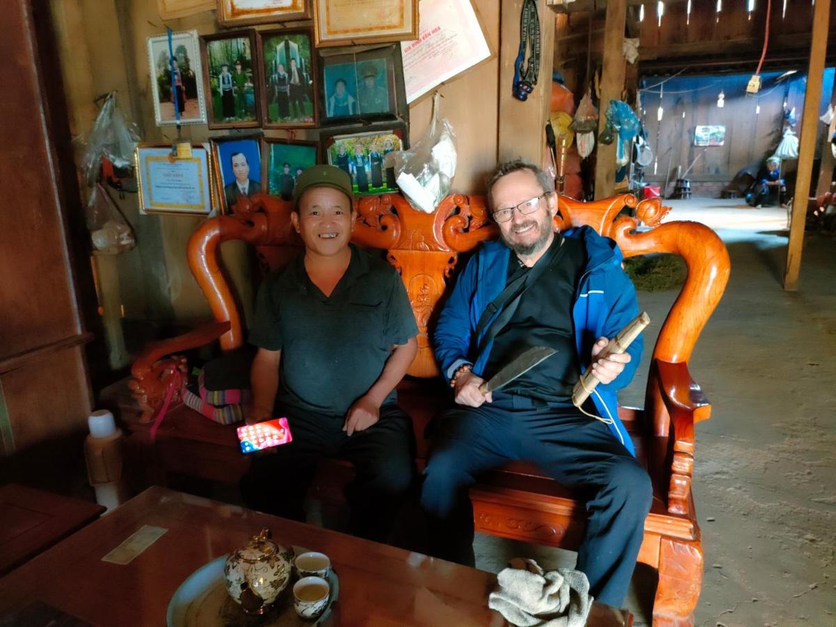 Indigenous Homestay- Trek- Food- Bus Mu Cang Chai Dış mekan fotoğraf
