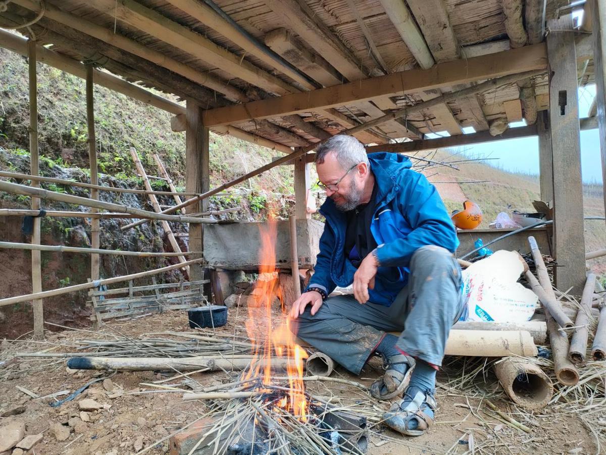 Indigenous Homestay- Trek- Food- Bus Mu Cang Chai Dış mekan fotoğraf