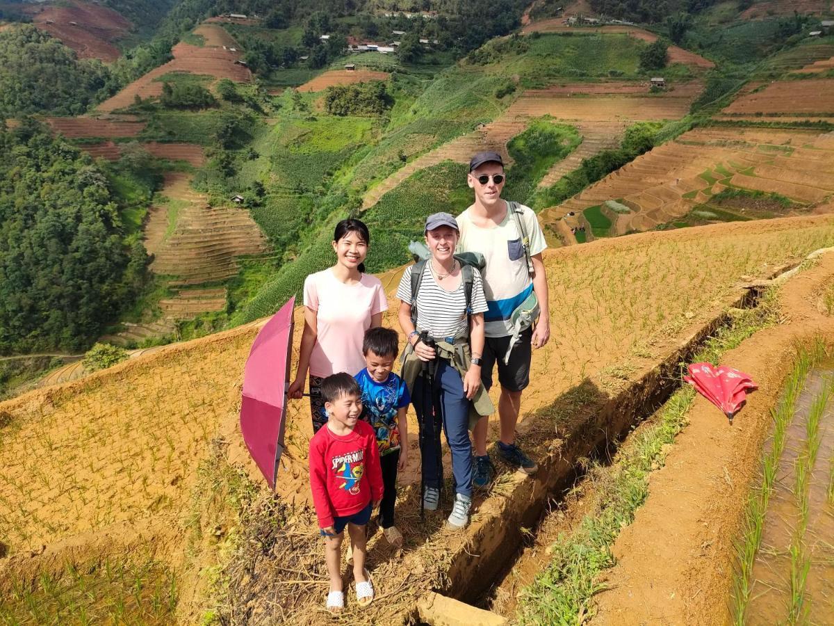 Indigenous Homestay- Trek- Food- Bus Mu Cang Chai Dış mekan fotoğraf