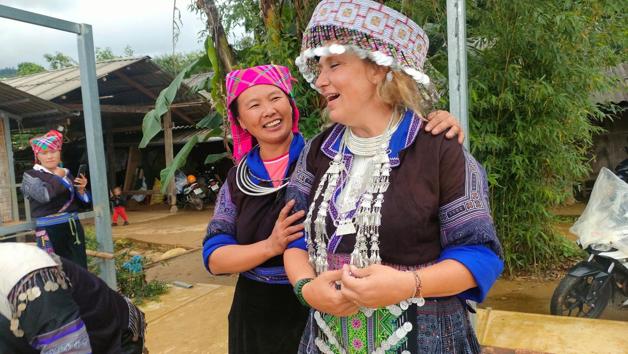 Indigenous Homestay- Trek- Food- Bus Mu Cang Chai Dış mekan fotoğraf