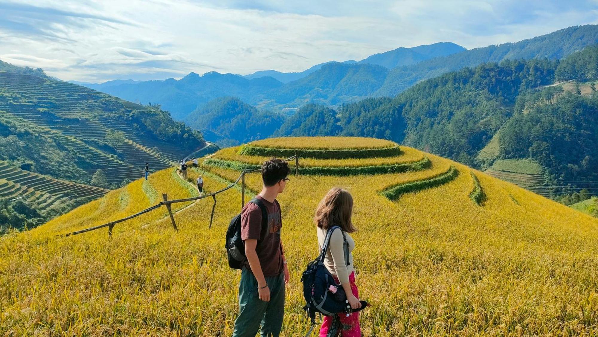 Indigenous Homestay- Trek- Food- Bus Mu Cang Chai Dış mekan fotoğraf